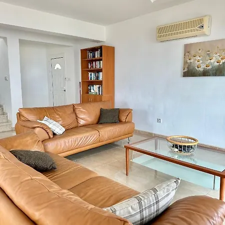 Villa Paradise Hills
